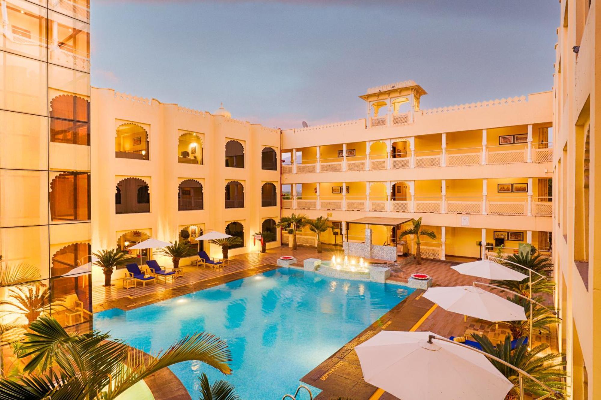 Club Mahindra Udaipur Hotell Eksteriør bilde