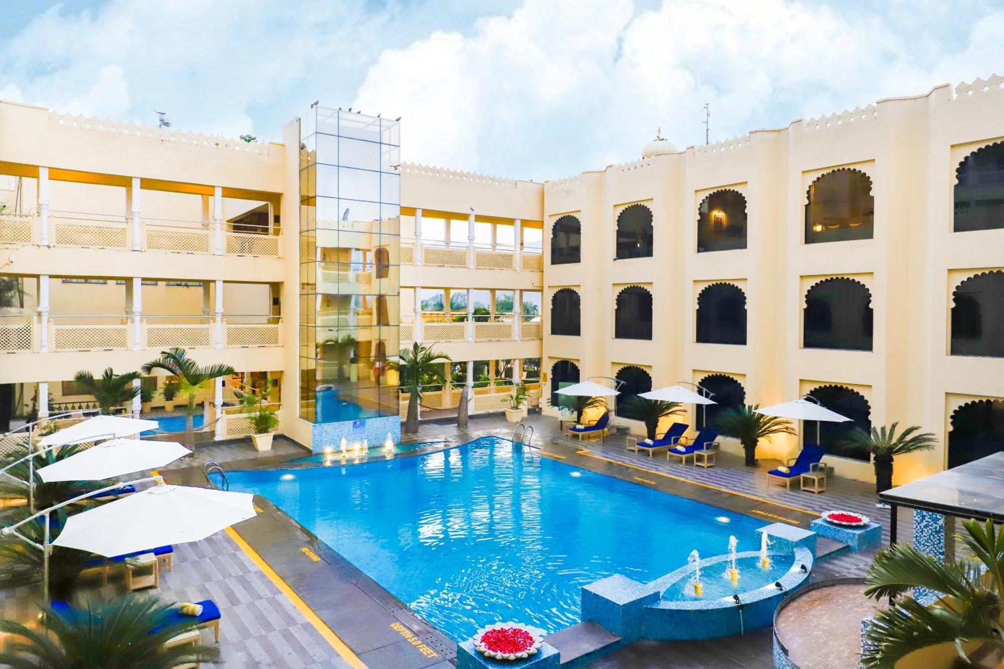 Club Mahindra Udaipur Hotell Eksteriør bilde