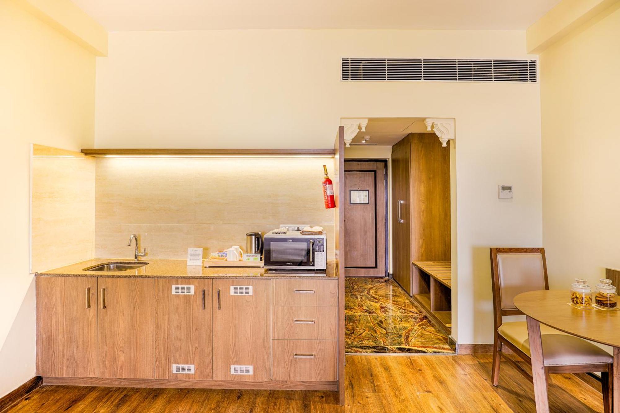 Club Mahindra Udaipur Hotell Eksteriør bilde